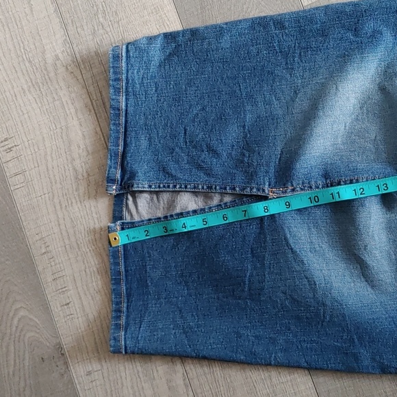 Calvin Klein US 27 Denim 5 Pocket Stretchy Pencil Skirt with Back Slit - Picture 10 of 10